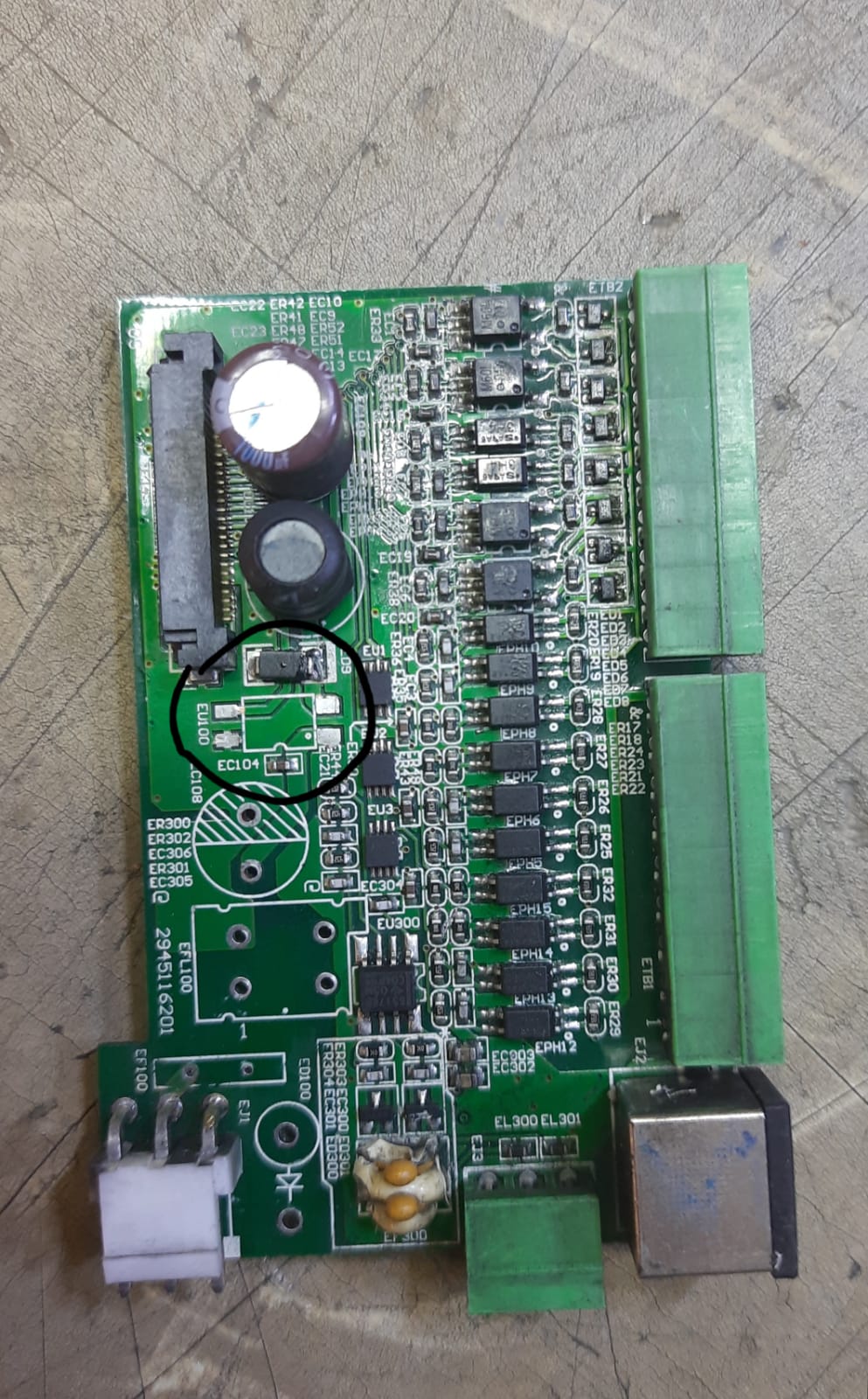 af6f61b9-21b4-4bac-bb31-bba0086237ee.jpg